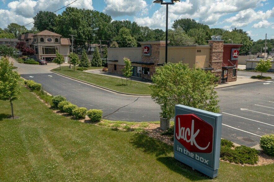 More Photos Of 808 NW State Route 7, Blue Springs Fast Food For Lease
