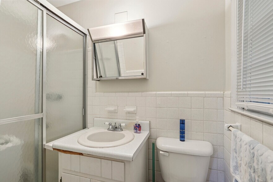 More Photos Of 2119 Vista Dale Ct, Tucker Office Residential For Sale