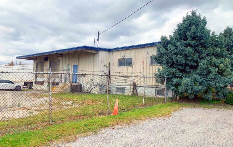 More Photos Of 281 Queenston Rd, Niagara On The Lake Warehouse For Sale