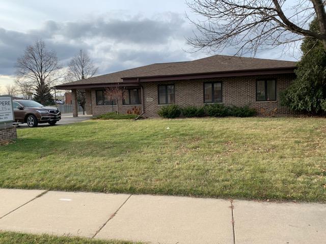 More Photos Of 277 N 9th St, De Pere Medical For Lease