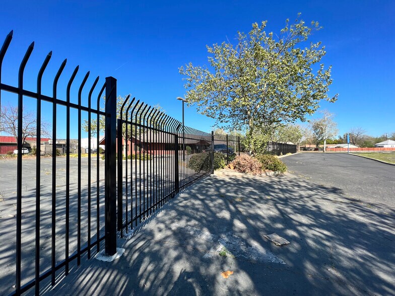 More Photos Of 1430 Feather River Blvd, Oroville Medical For Lease