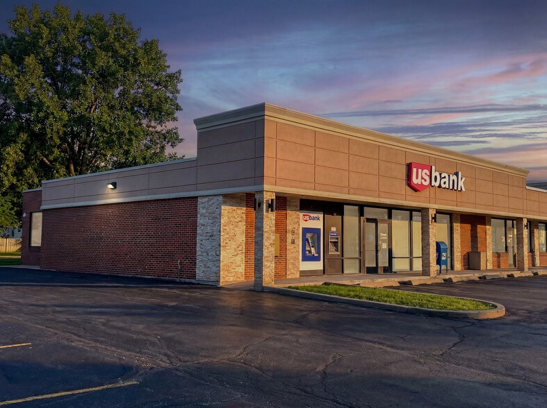 Primary Photo Of 30-60 S Meacham Rd, Schaumburg General Retail For Lease