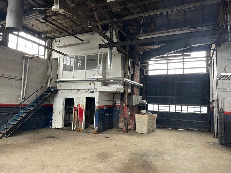 More Photos Of 1 Warehouse Ln, Elmsford Unknown For Lease