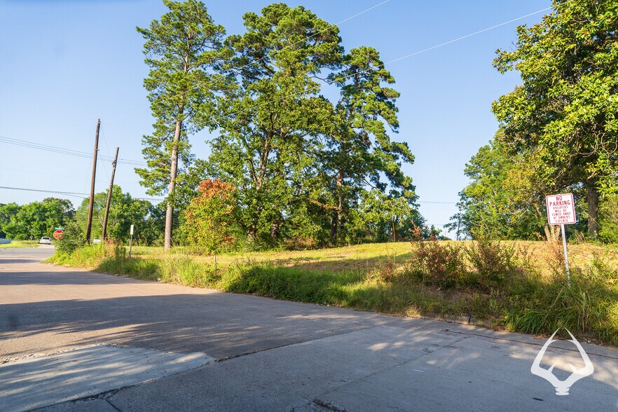 More Photos Of 2000 E Denman Ave, Lufkin Land For Sale