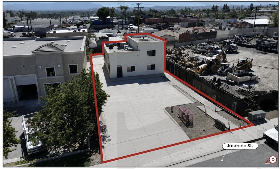 Primary Photo Of 5920 Jasmine St, Riverside Office For Sale