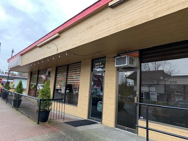 More Photos Of 27133 Fraser Hwy, Langley Twp Storefront Retail Office For Lease