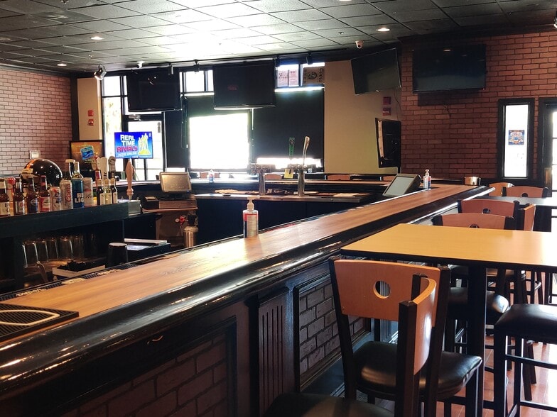 More Photos Of 42882 Truro Parish Dr, Ashburn Storefront For Sale