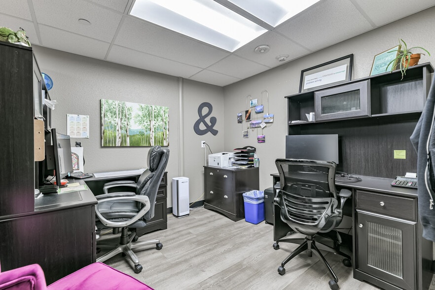 More Photos Of 1222 W Main St, Tomball Religious Facility For Sale