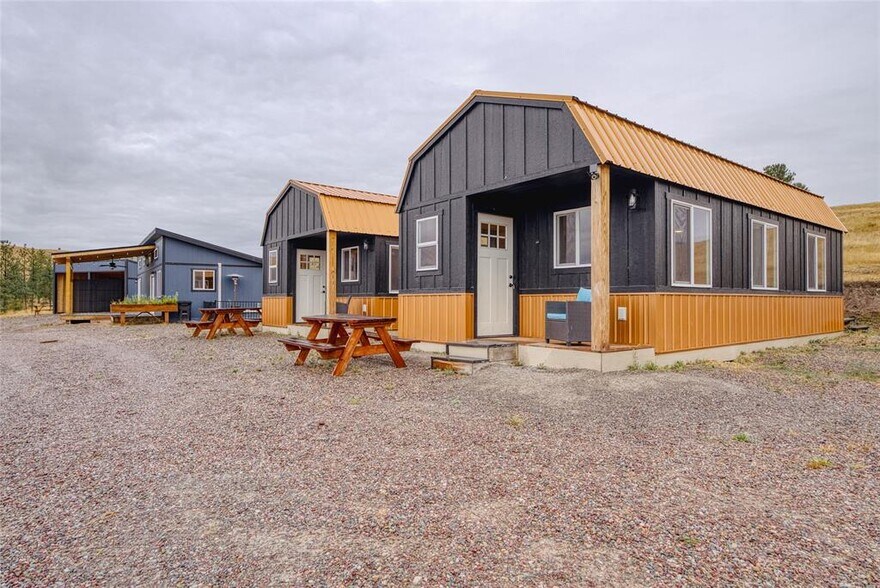 More Photos Of 7000 Browns Meadow Rd, Niarada Multifamily For Sale