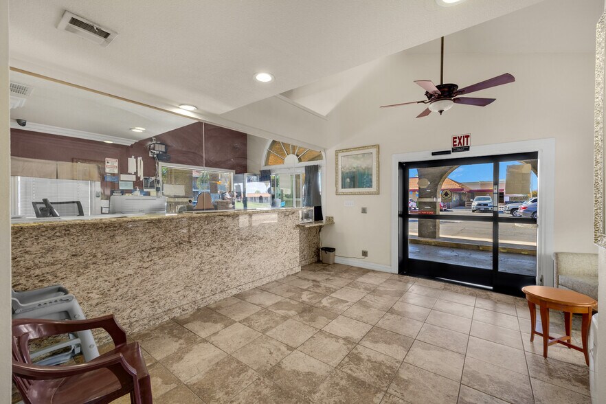 More Photos Of 2625 W Florida Ave, Hemet Hotel For Sale