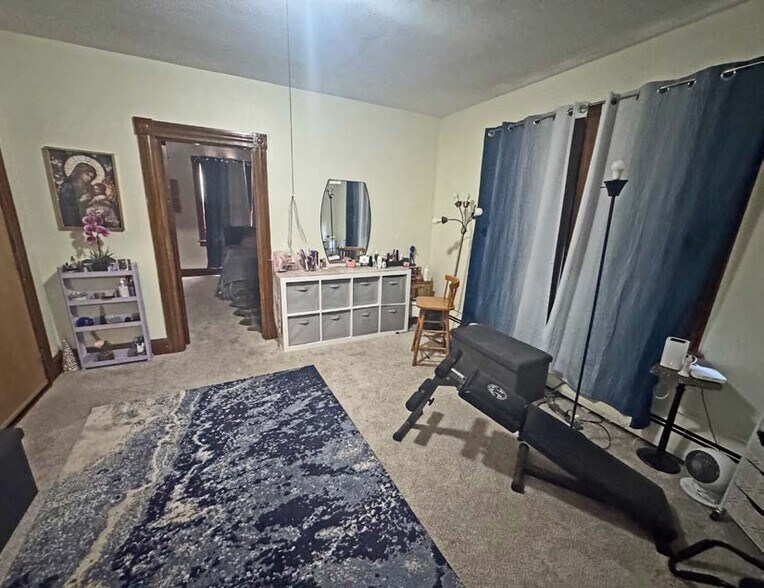 More Photos Of 146-148 Grove St, New Britain Apartments For Sale