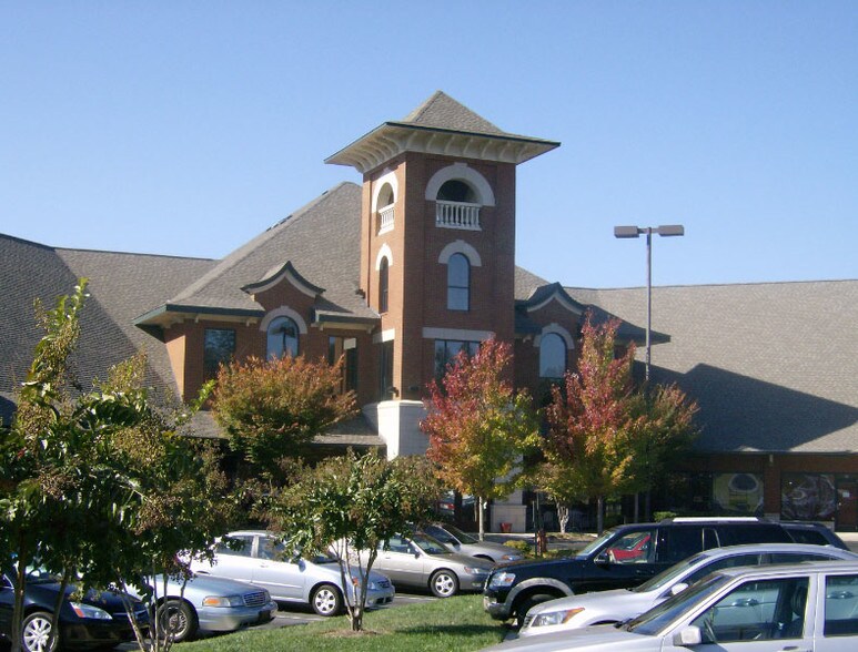 More Photos Of 147 Reinhardt College Pky, Canton Unknown For Lease