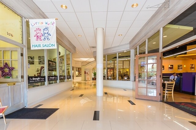 More Photos Of 350 S Lake Ave, Pasadena Storefront Retail Office For Lease