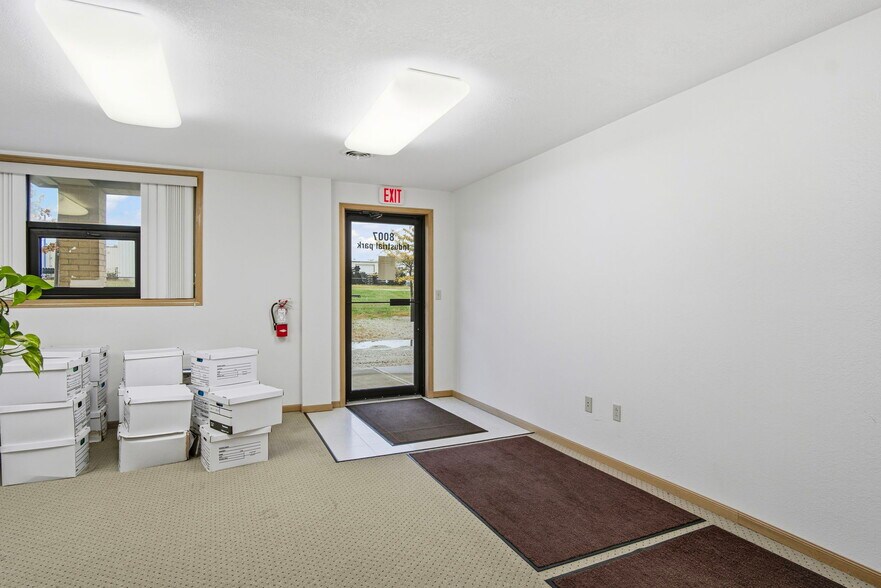 More Photos Of 8007 Industrial Park Ln, Atchison Industrial For Sale