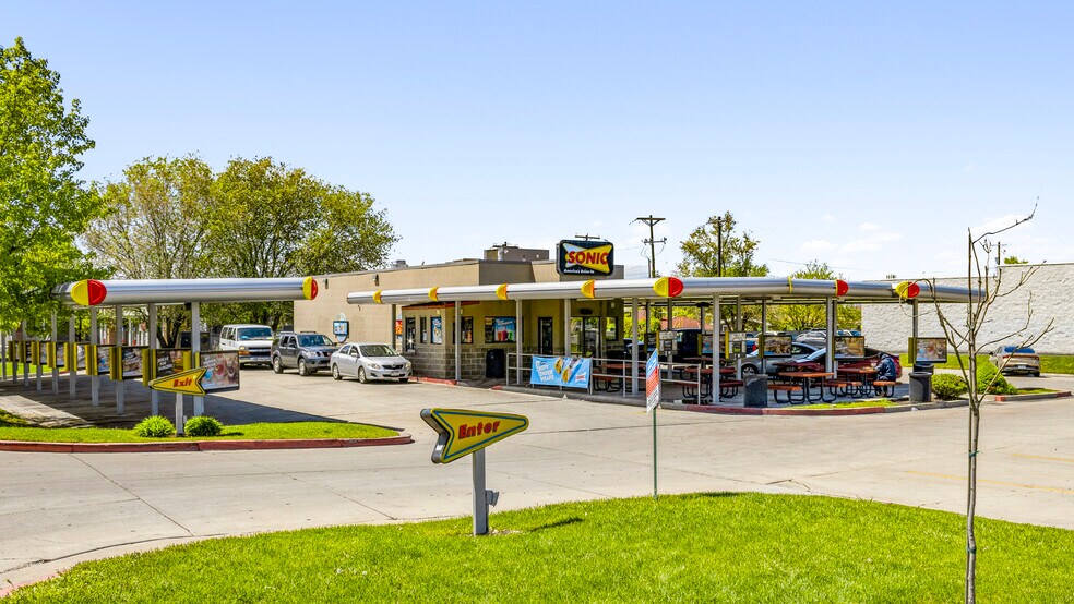 Primary Photo Of 1741 W 3600 S, West Valley City Fast Food For Sale