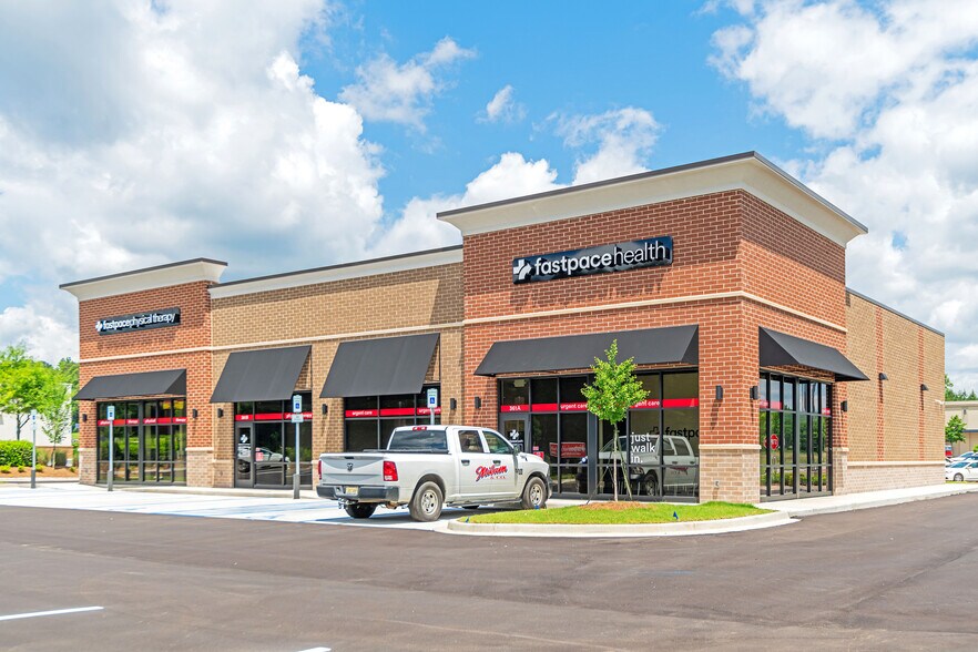 Primary Photo Of 361 Chelsea Xrds, Chelsea Freestanding For Lease