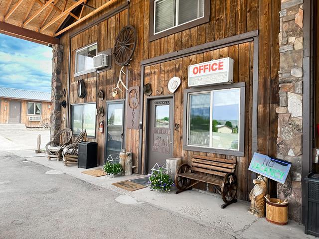 More Photos Of 10763 US Highway 30, Cokeville Hotel For Sale