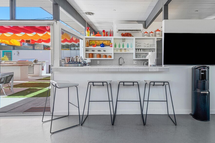 More Photos Of 795 E Chuckwalla Rd, Palm Springs Apartments For Sale