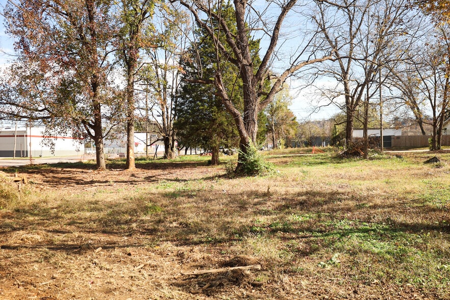 More Photos Of 0 E. 39th Street & 3903 Calhoun Street, Chattanooga Land For Sale
