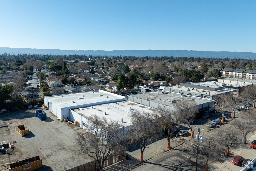 More Photos Of 1020 O'Brien Dr, Menlo Park Warehouse For Sale