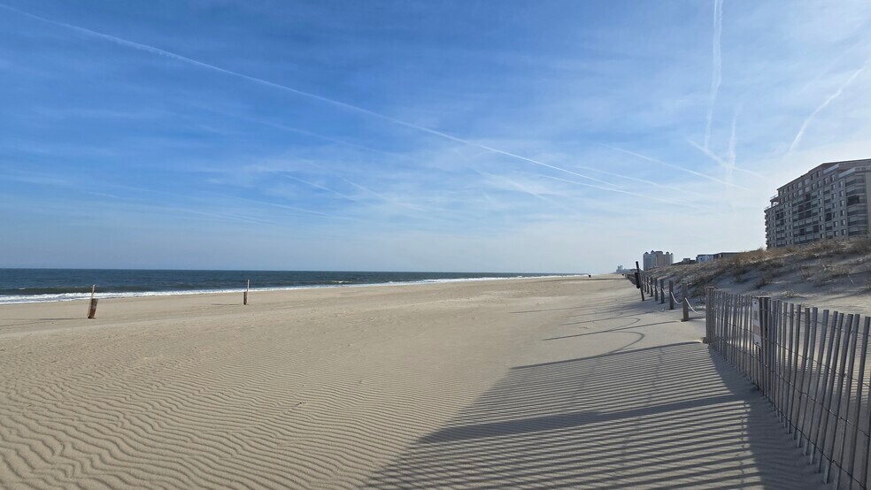 More Photos Of 5906-5908 Coastal Hwy, Ocean City Apartments For Sale