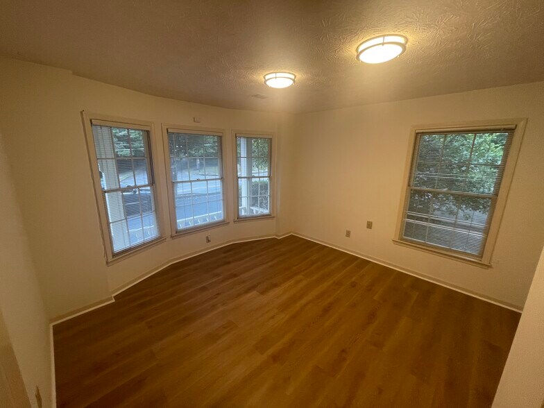 More Photos Of 783 Holcomb Bridge Rd, Norcross Office For Sale