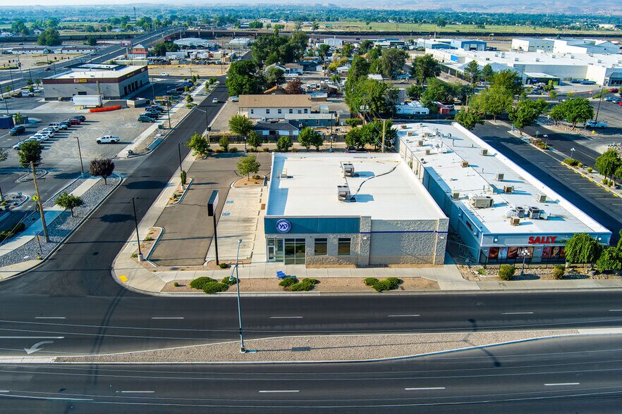 More Photos Of 2893 North Ave, Grand Junction Freestanding For Sale