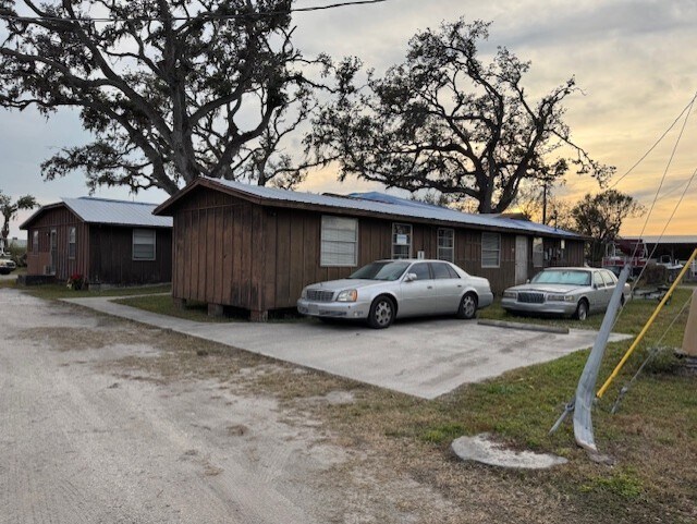 More Photos Of 2103 17th St, Palmetto Industrial For Sale