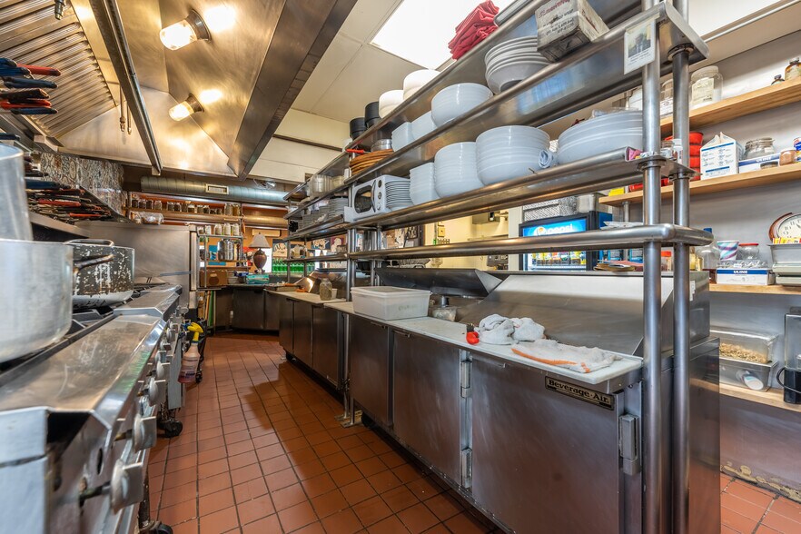 More Photos Of 424 N Main St, Souderton Restaurant For Sale