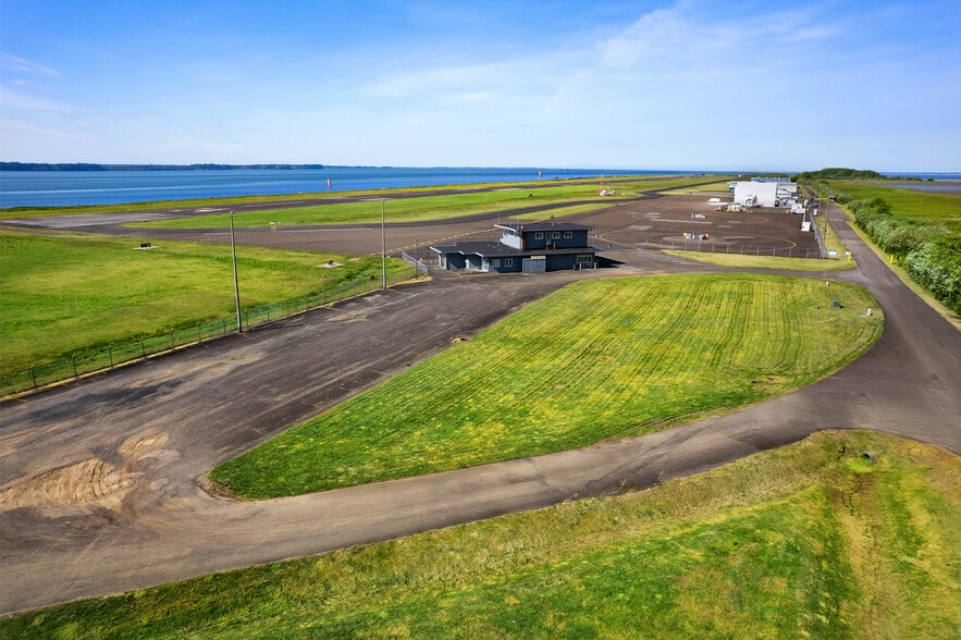 More Photos Of 1300 Airport way, Hoquiam Flex For Lease