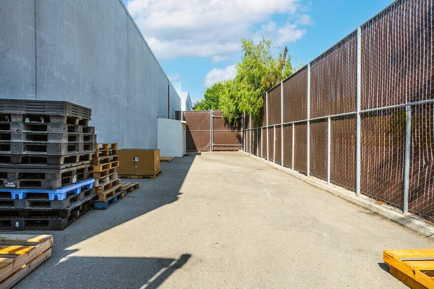 More Photos Of 193-199 Topaz St, Milpitas Warehouse For Lease