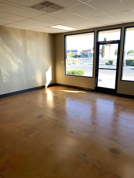 More Photos Of 16005 Main St, Hesperia Unknown For Lease