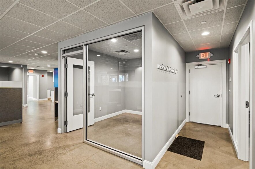 More Photos Of 262-268 Broadway, Saratoga Springs Office Residential For Sale