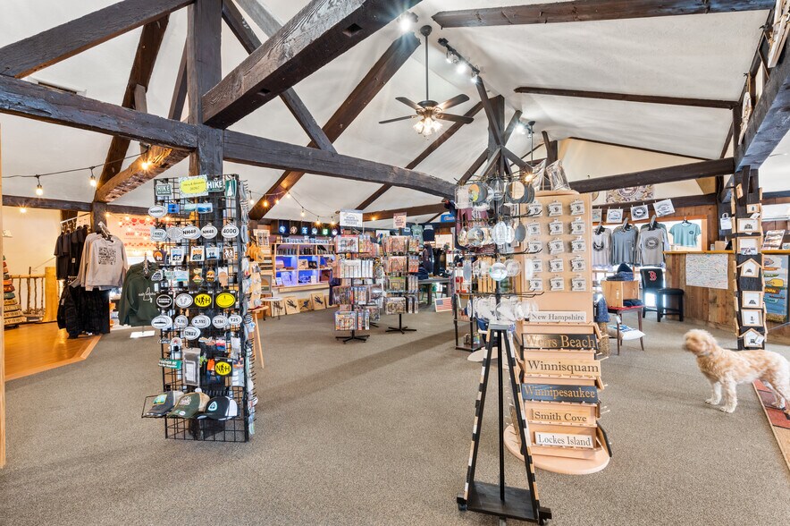 More Photos Of 1934 Lakeshore Rd, Gilford Office For Sale