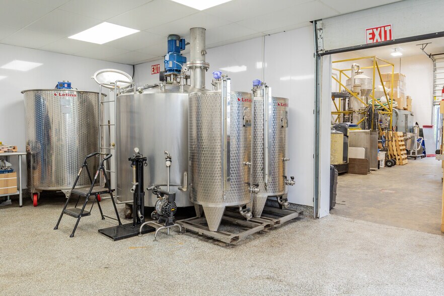 More Photos Of 1487 Main Street, Oxford Industrial For Sale