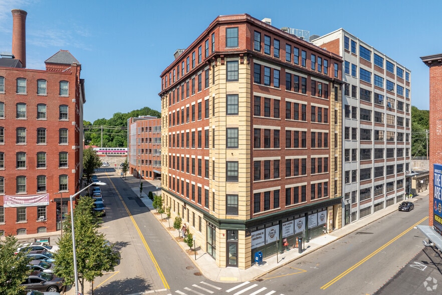 Primary Photo Of 86 Essex St, Haverhill Apartments For Lease