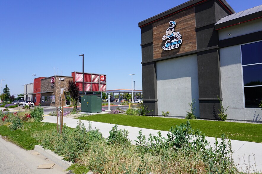 More Photos Of 318 W Shannon Pky, Visalia Carwash For Sale