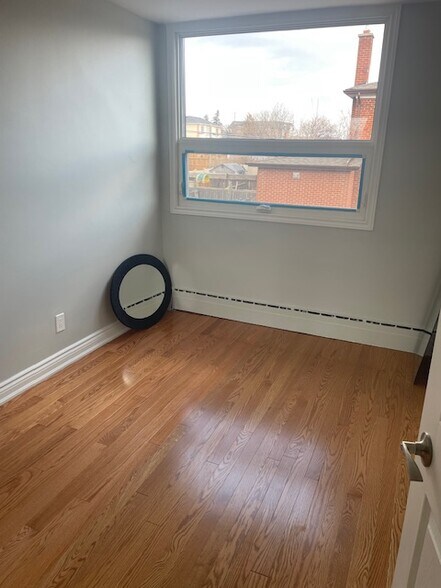 More Photos Of 3271 Dufferin St, Toronto Storefront Retail Residential For Lease