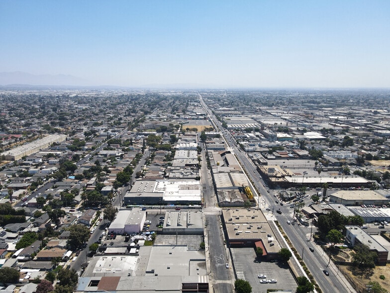 More Photos Of 5725 S San Pedro St, Los Angeles Warehouse For Sale