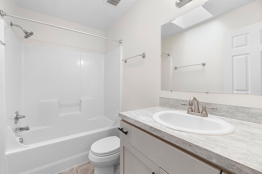 More Photos Of 3540 SE 119th Ave, Portland Apartments For Sale