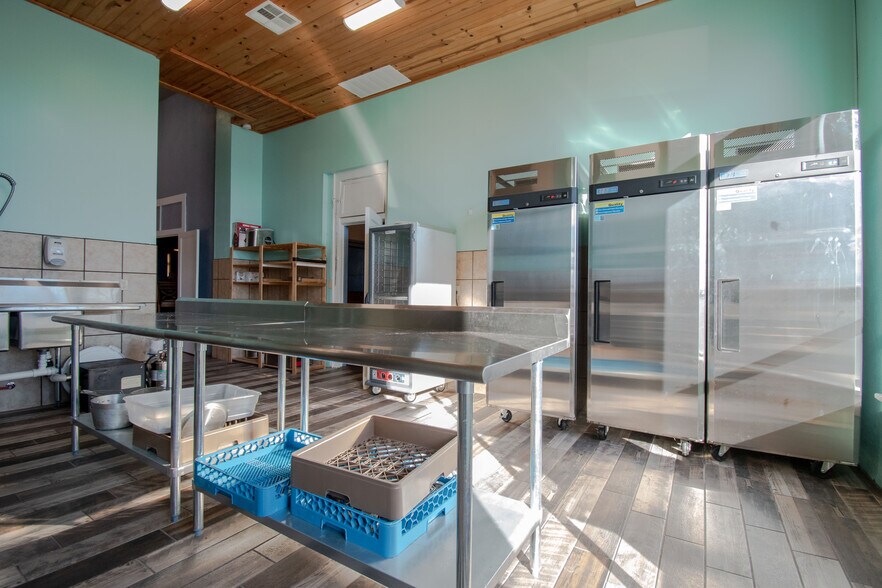 More Photos Of 322 E Don Tyler Ave, Dewey Storefront For Sale