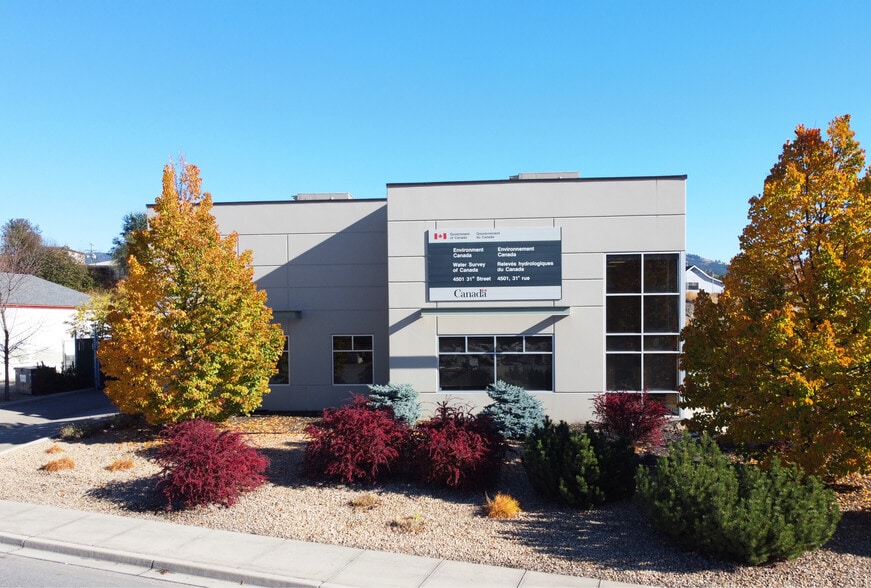 Primary Photo Of 4501 31 St, Vernon Office For Sale