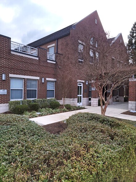 More Photos Of 21165 Whitfield Pl, Sterling Medical For Sale