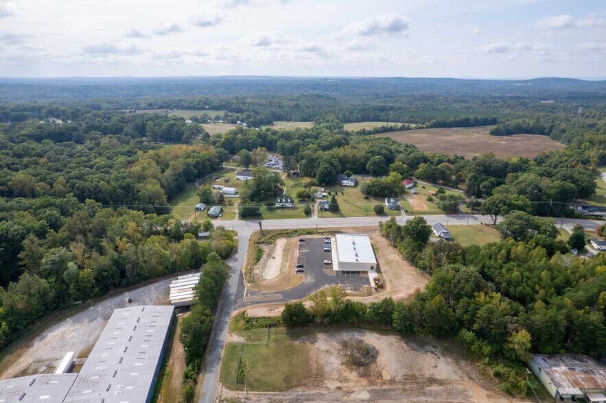 More Photos Of 4682 U S Highway 29, Blairs Storefront For Sale