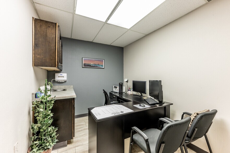 More Photos Of 130 Medical Center Pky, Huntsville Medical For Sale