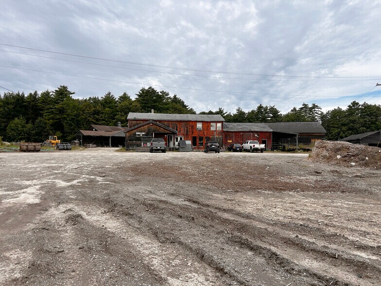 More Photos Of 46-1 Red Mill Rd, Casco Industrial For Lease