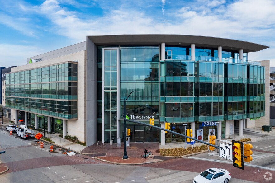 More Photos Of 3017 W 7th St, Fort Worth Office For Lease