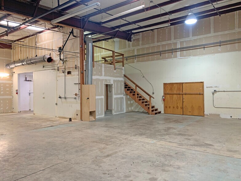 More Photos Of 350 Morris St, Sebastopol Manufacturing For Lease