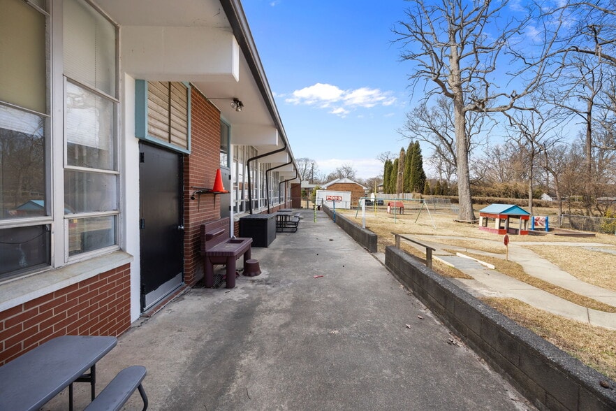 More Photos Of 2300 Spring Garden St, Greensboro Daycare Center For Sale