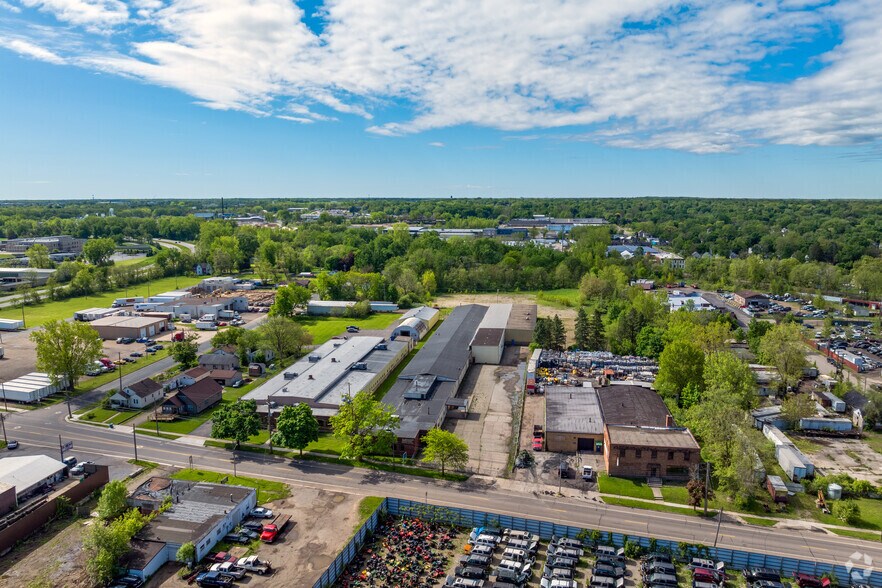 More Photos Of 1820 Lake St, Kalamazoo Manufacturing For Sale